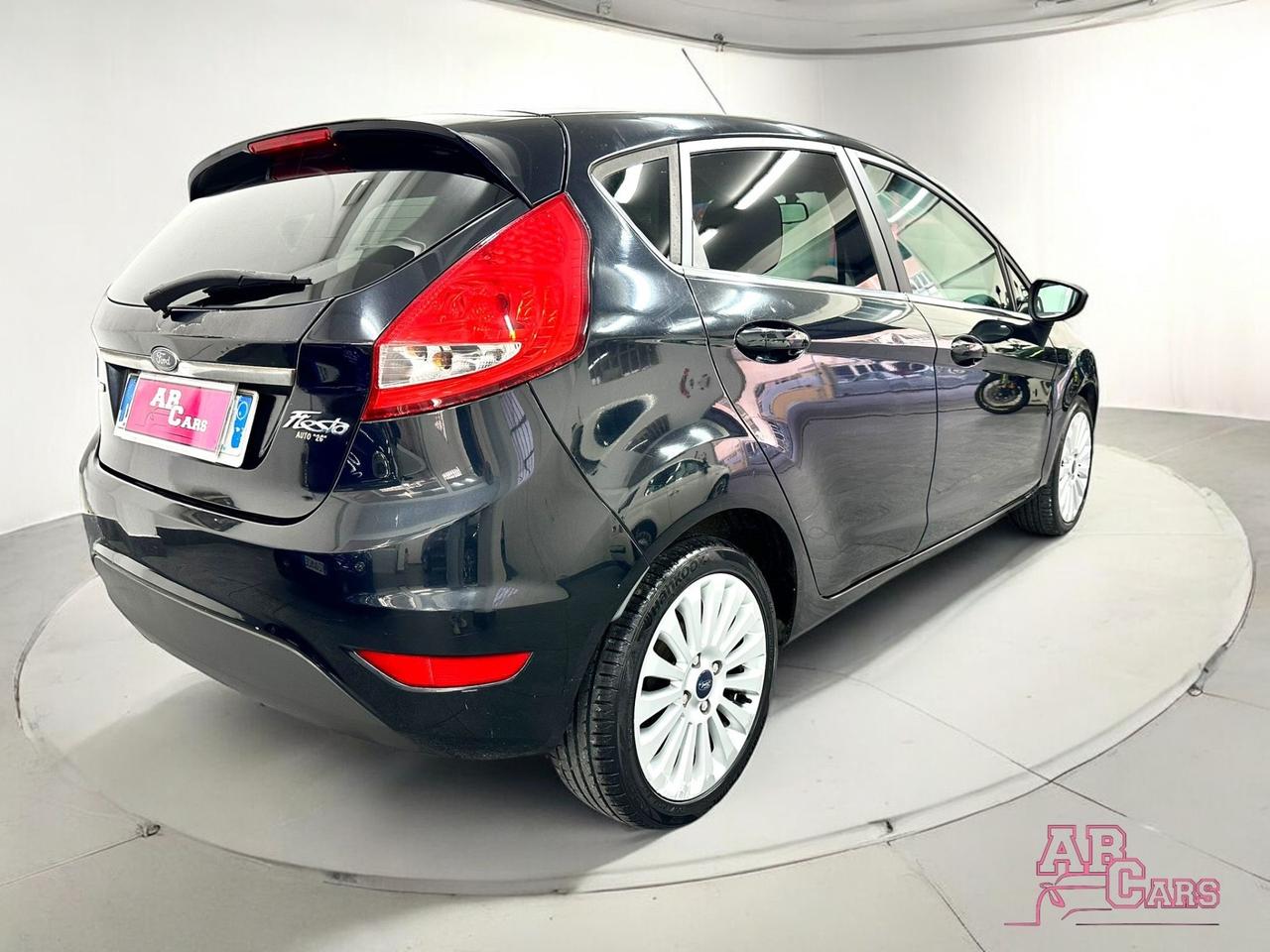 Ford Fiesta 1.4 TDCi 5p. Titanium NEOPATENTATI