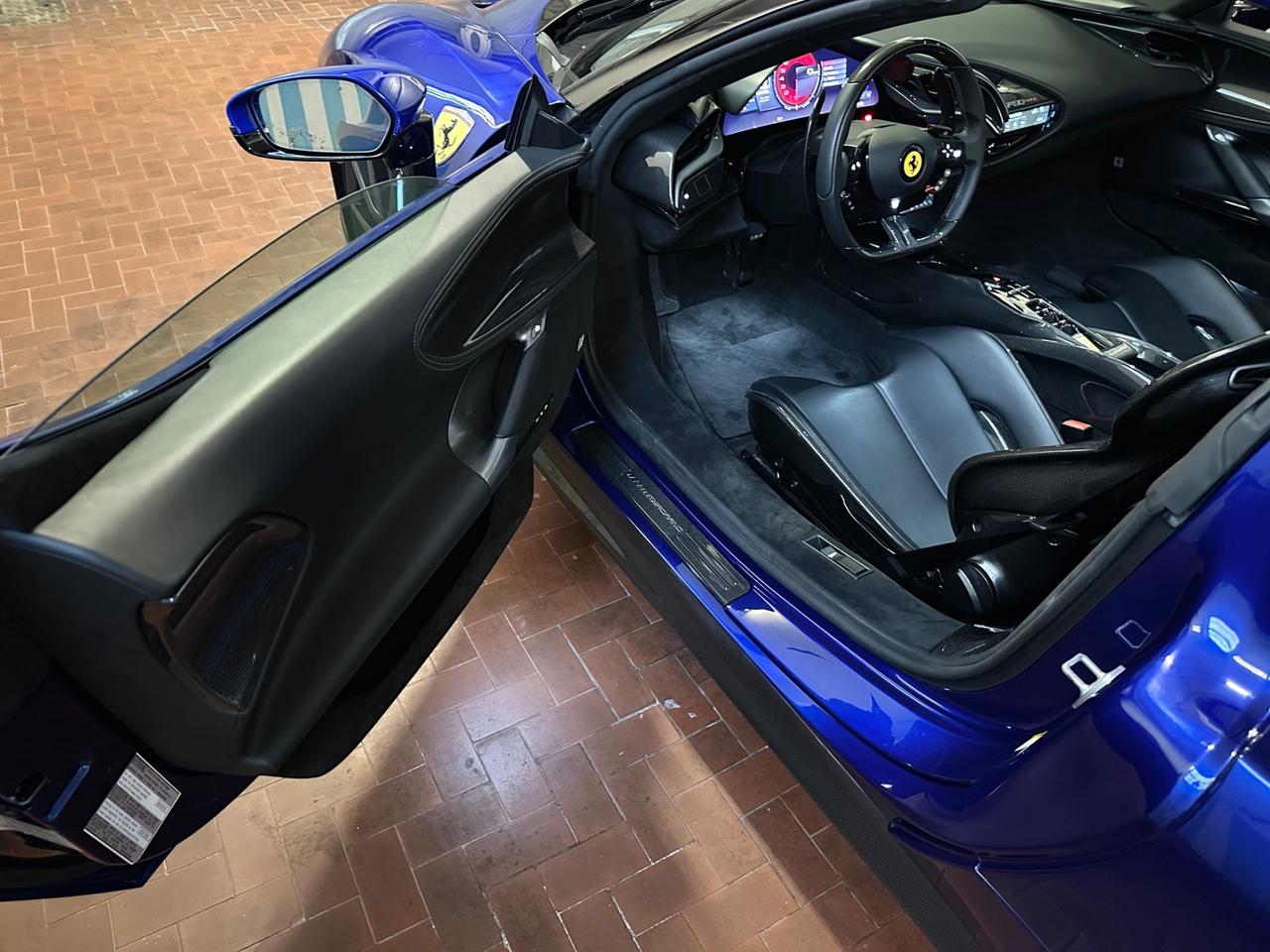 Ferrari SF90 Spider - Pacc. FIORANO LIMITED CARBON EDITION IVA 22%