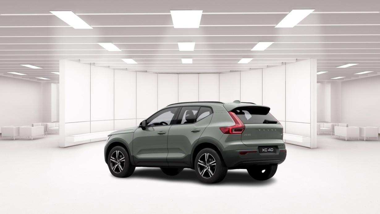 VOLVO Xc40 B3 Mild Hybrid Automatico Ultra Dark