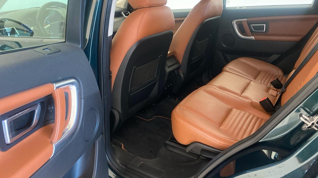 Discovery Sport 7 POSTI - 2.0 TD4 180cv HSE Luxury