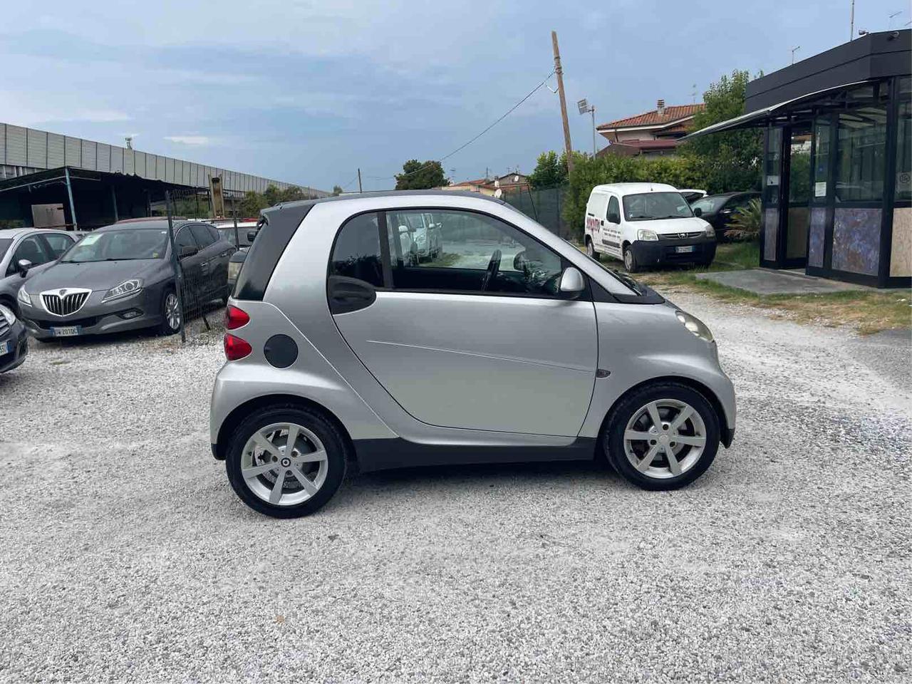 SMART FORTWO - SOLO 75 000 KM - UNICO PROPRIETARIO