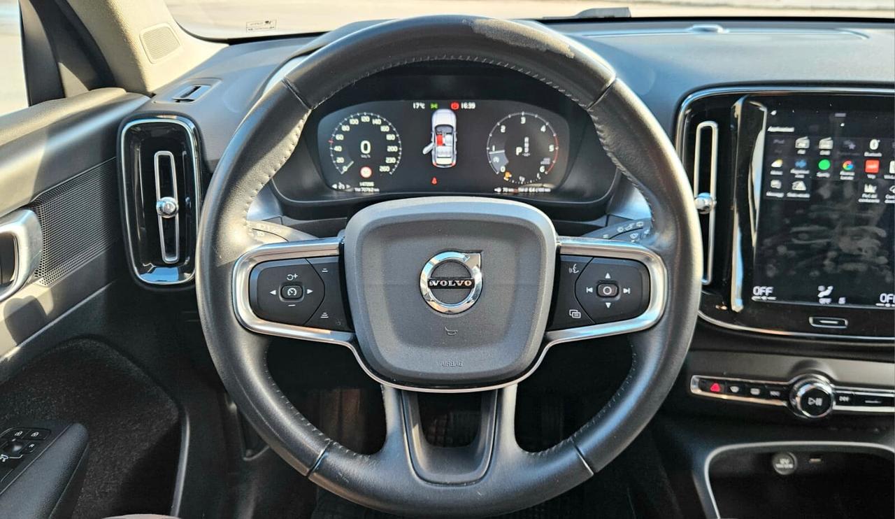 Volvo XC40 D3 AWD Geartronic Momentum