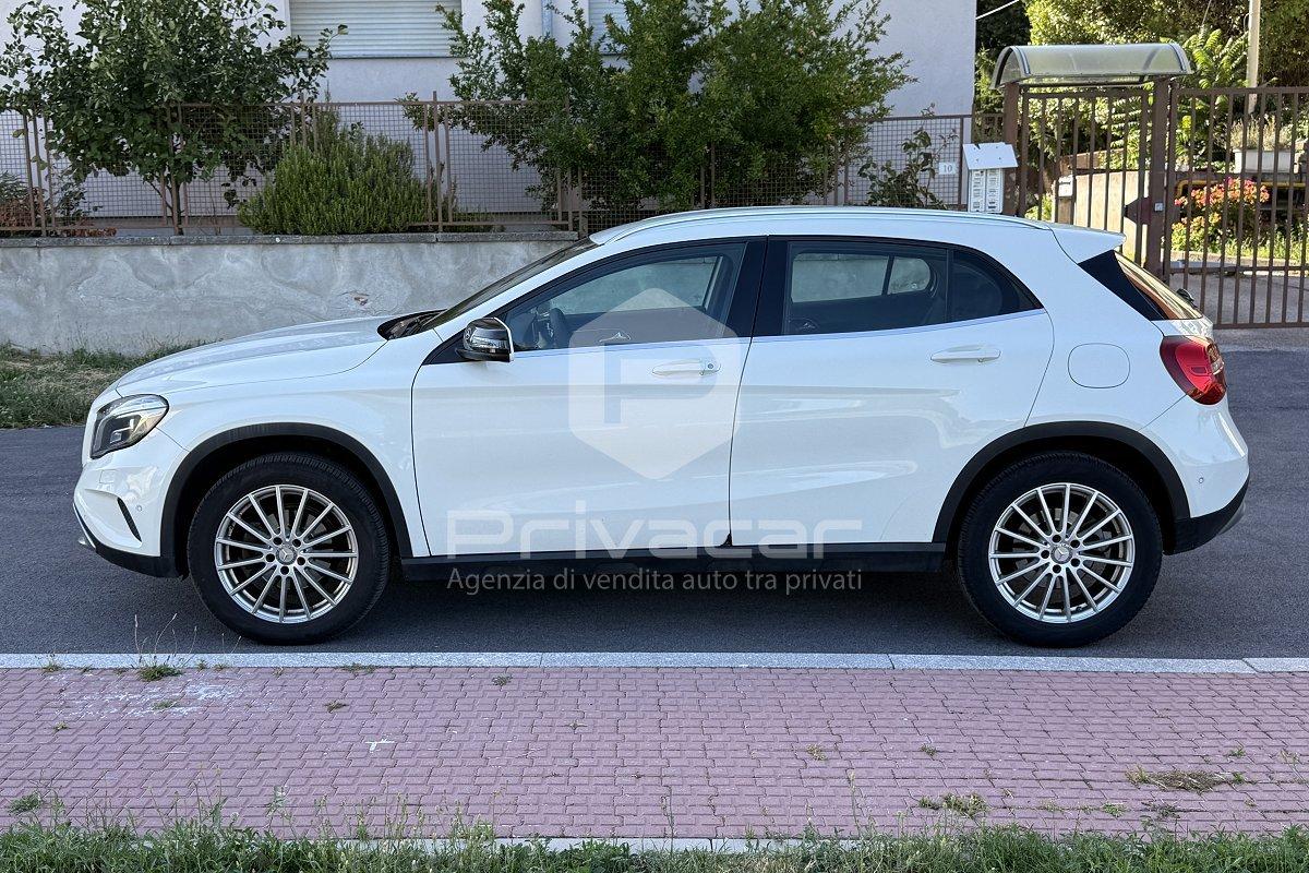 MERCEDES GLA 200 Sport