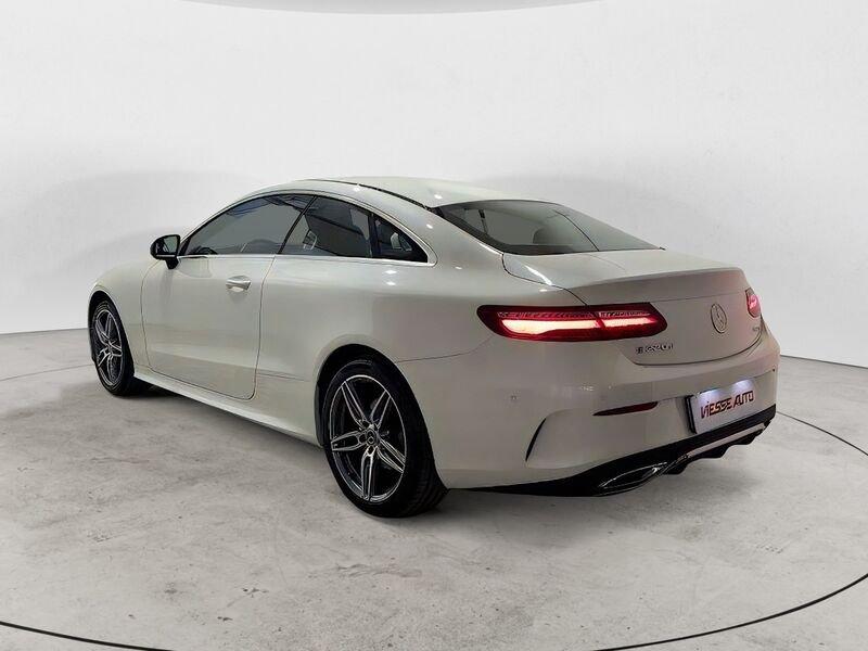 Mercedes-Benz Classe E Cpé E 220 d 4Matic Premium Plus