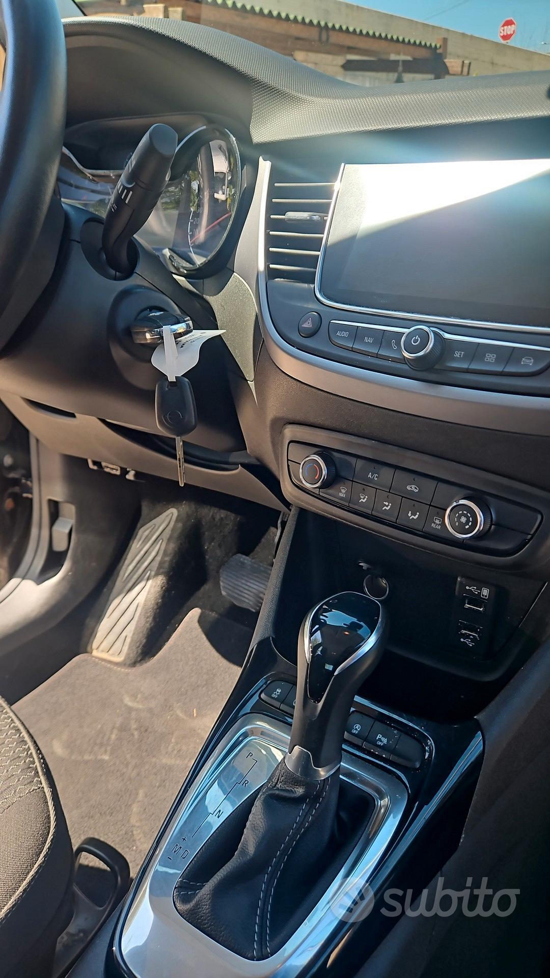 Opel Crossland X 1.5 diesel Automatica