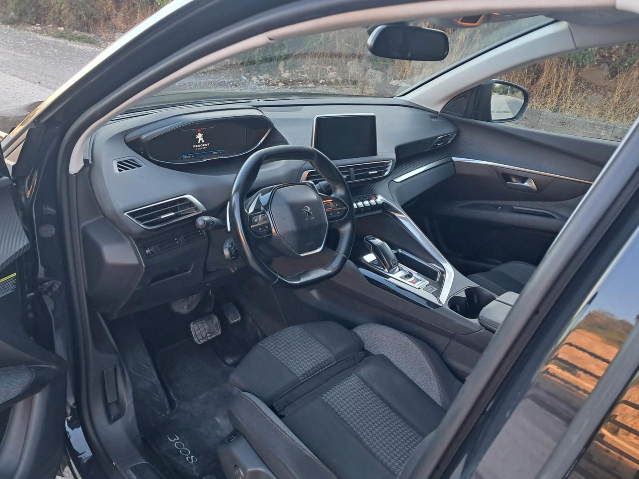 Peugeot 3008 1.6 BlueHDi Business