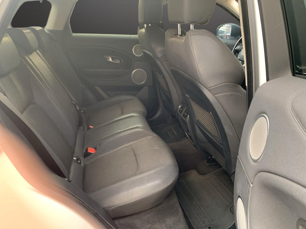 Land Rover Range Evoque 2.0 TD4 180 CV 5p. RDynamic