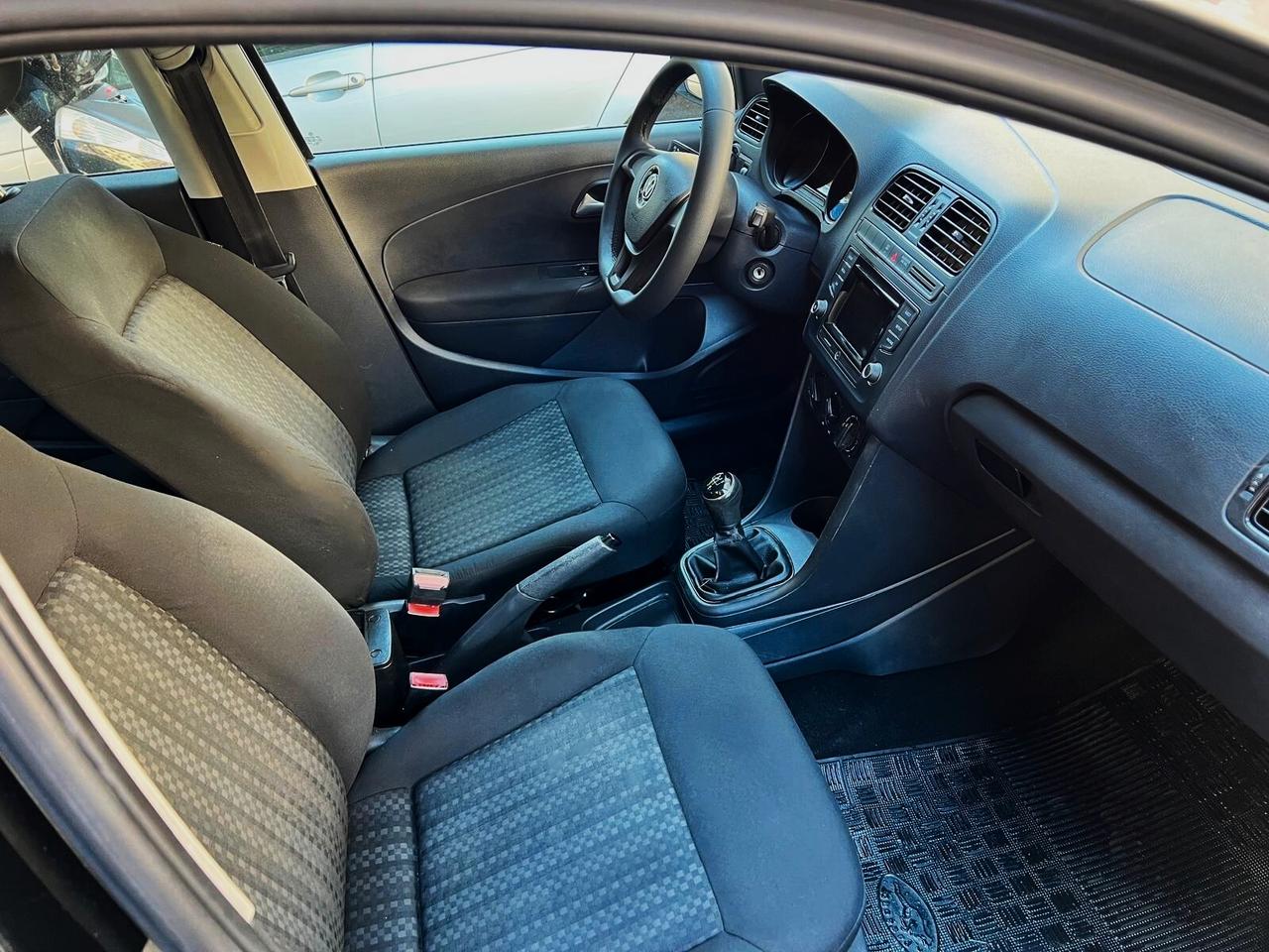 VOLKSWAGEN POLO 1.4 TDI Business 5p - 2017