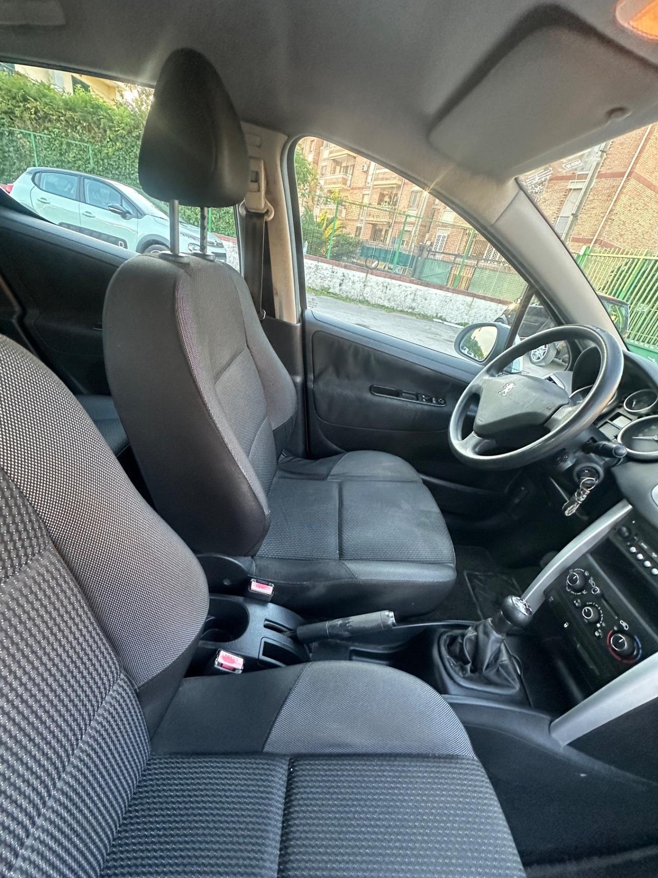 Peugeot 207 Plus 1.4 8V 75CV 5p. ECO GPL