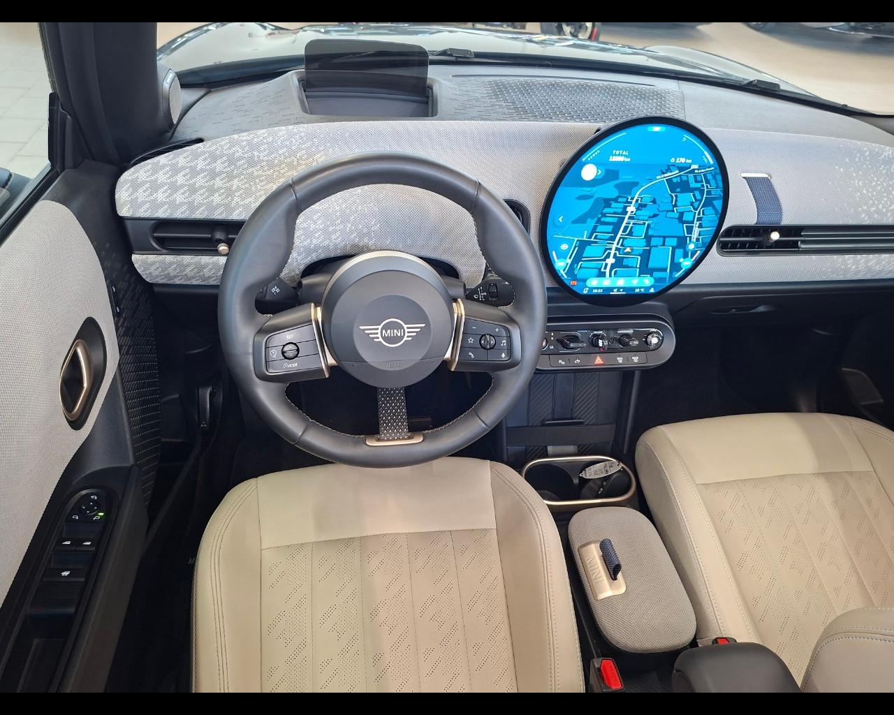 MINI Mini CooperCbr(F67) - Mini Cooper C Favoured Cabrio