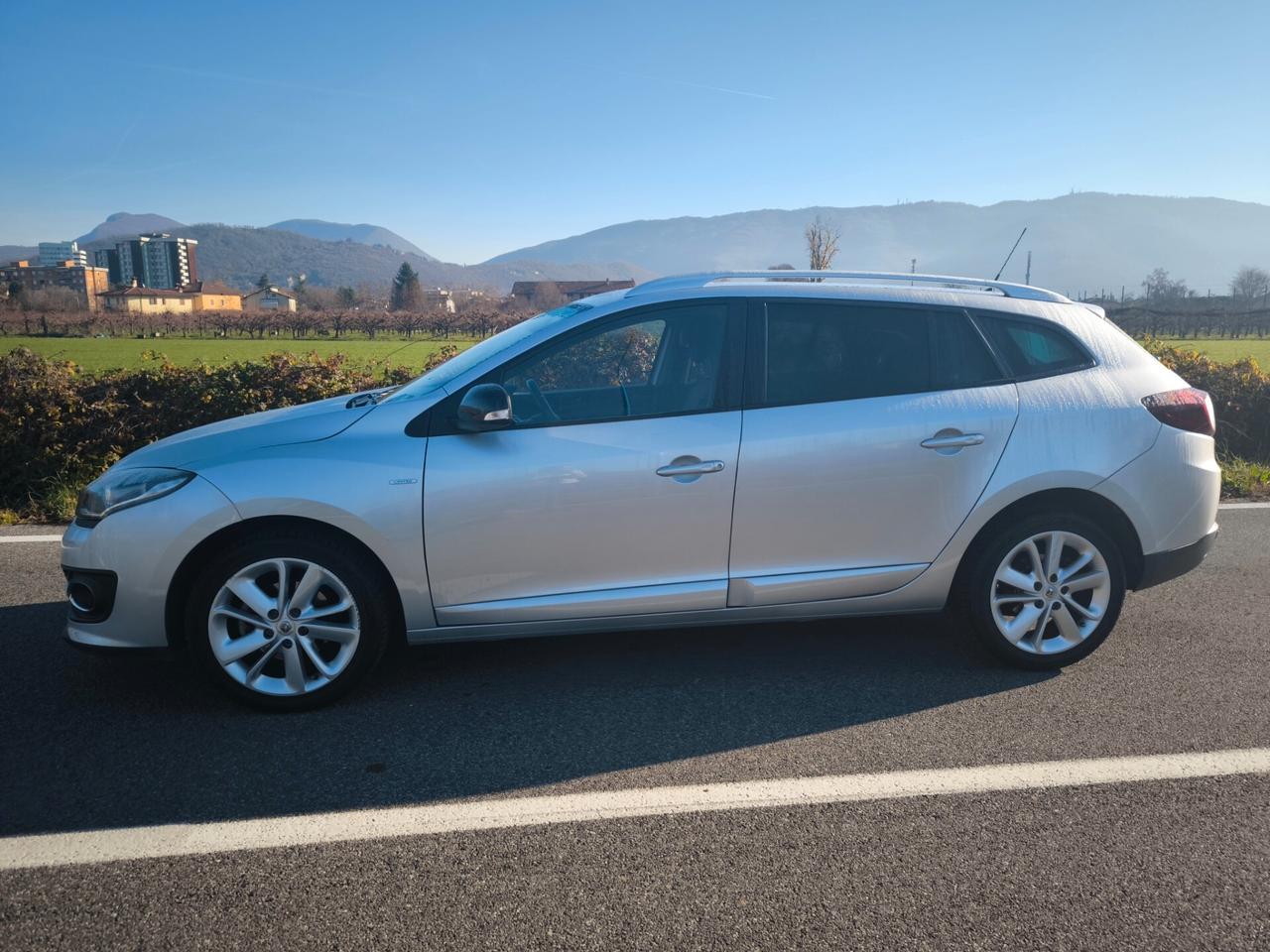 RENAULT MEGANE SW 1,5 DCI – EURO 6-OK NEOPATENTATI