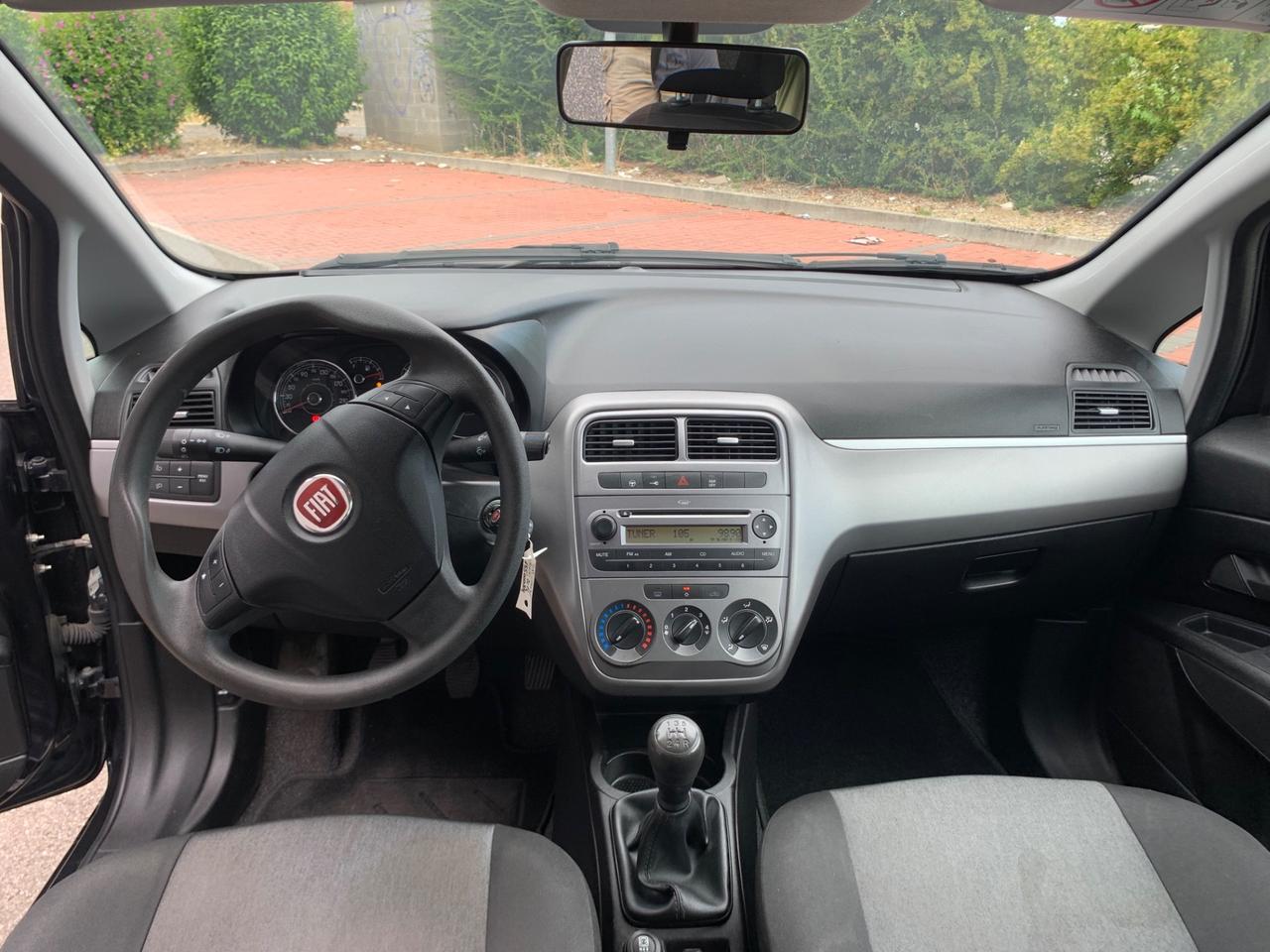 Fiat Punto 1.3 MJT II 75 CV 5 porte Young