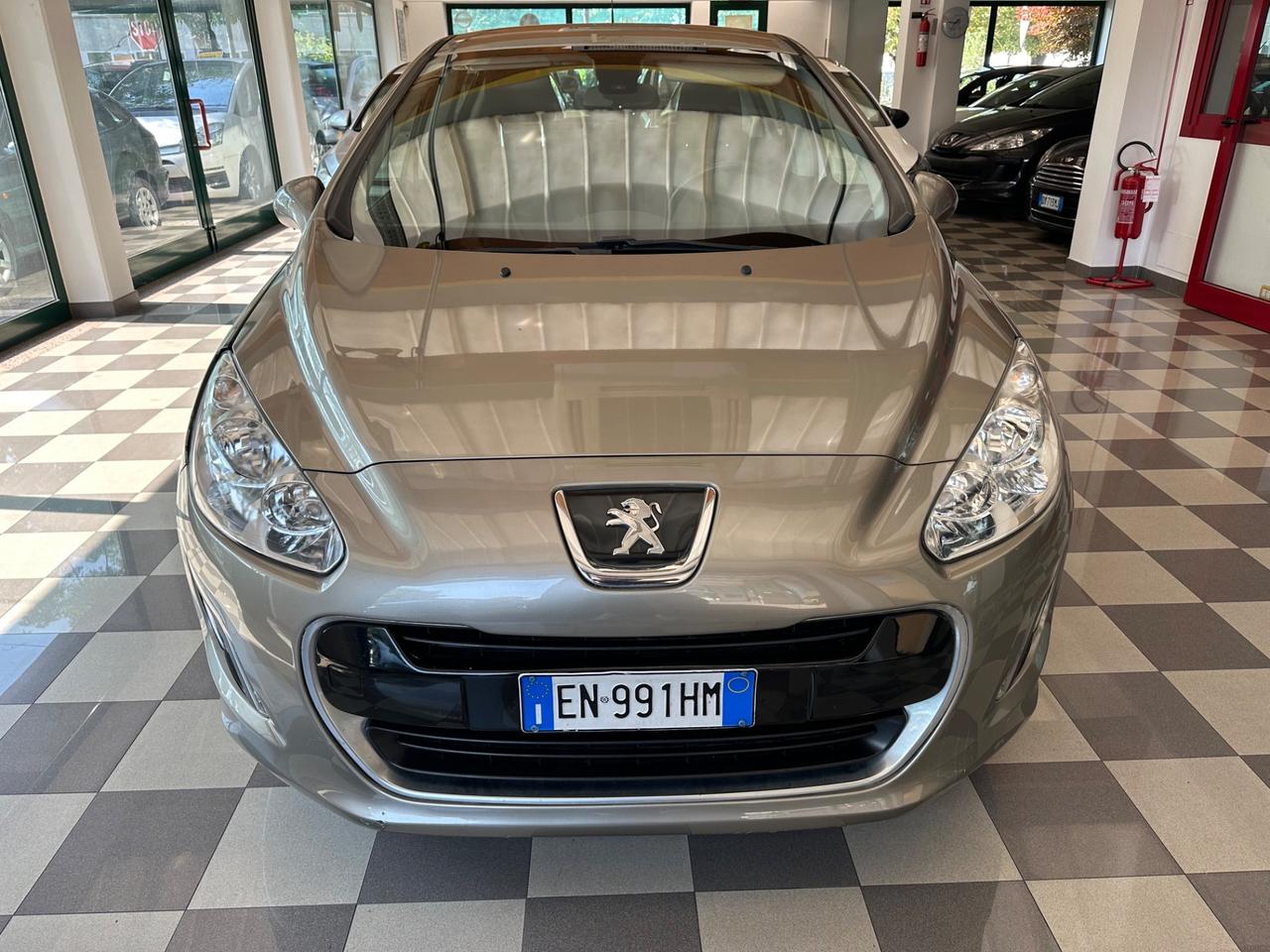 Peugeot 308 1.6 8V e-HDi 112CV Stop&Start 5p. Business