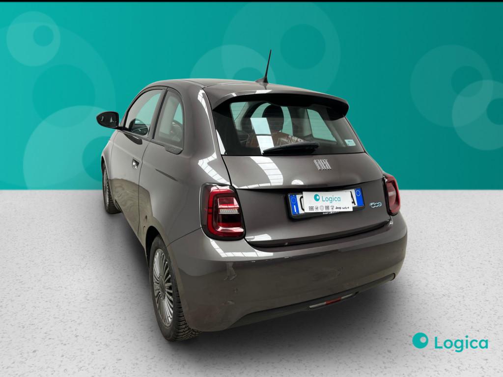 FIAT 500e - 500e 42 kWh Icon +
