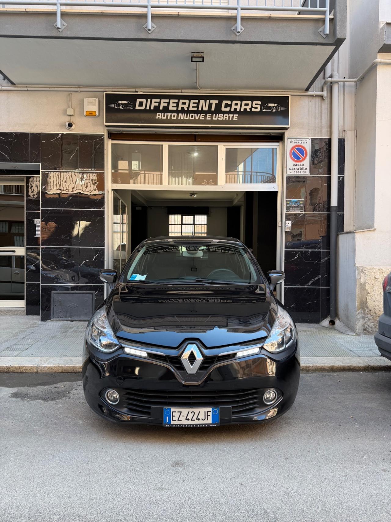 Renault Clio 1.5 dCi 8V 75CV 5 porte COSTUME NATIONAL