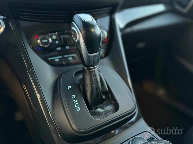 FORD Kuga 2.0 TDCI 163 CV 4WD Powershift Titaniu
