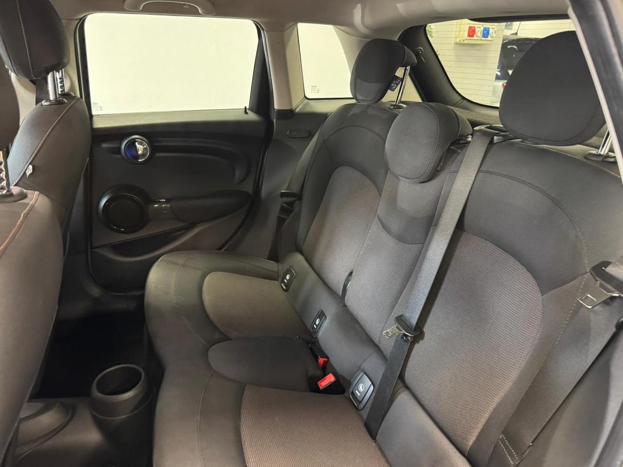 Mini 1.5 Cooper D 5 porte