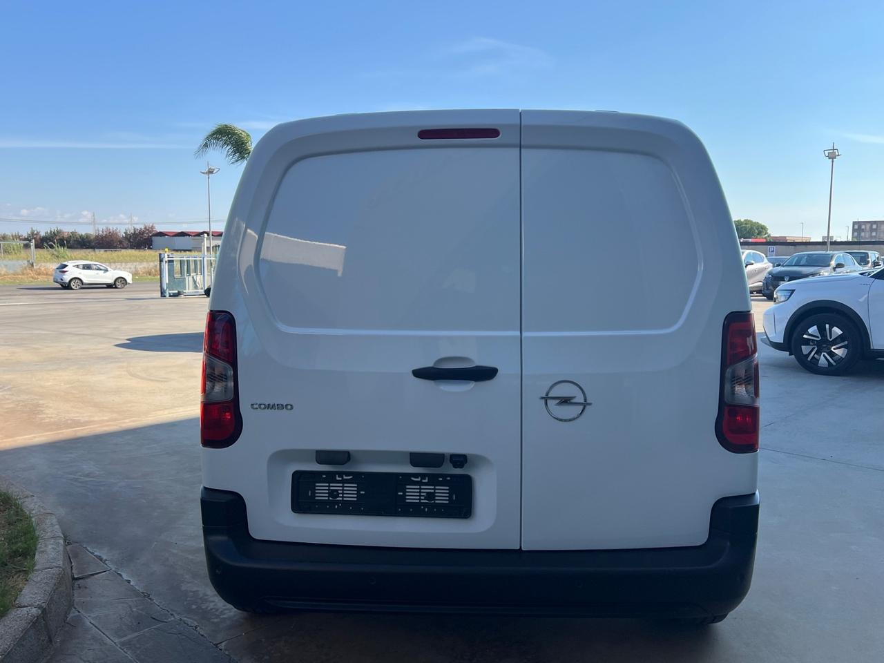 Opel Combo Cargo 1.5d 100CV PC - possibilità noleggio no scoring