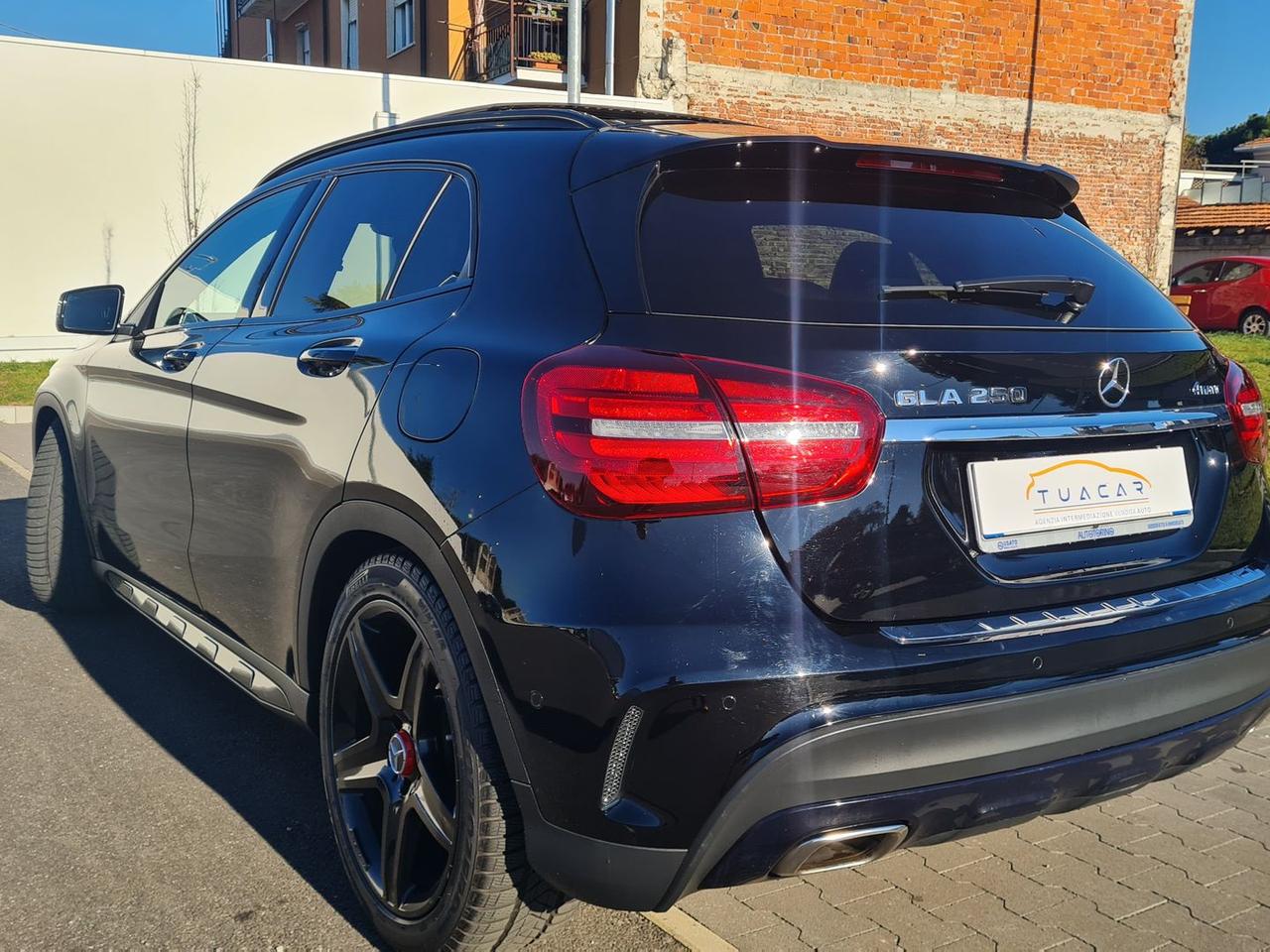 Mercedes-Benz GLA 250 Premium #8103