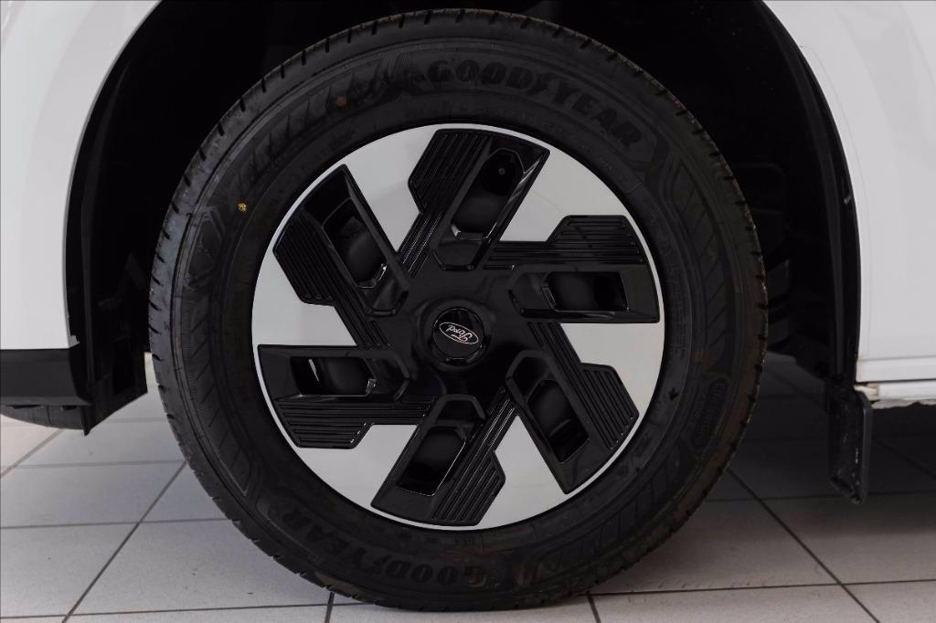 FORD e Transit custom V710 320 64kWh 136cv Trend L1H1 del 2025