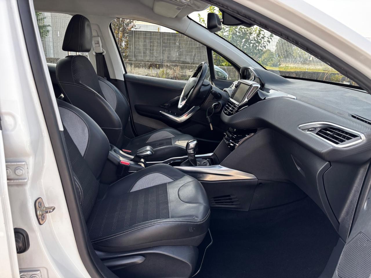 Peugeot 2008 1.6 e-HDi 92 CV, SOLO 70 MILA KM