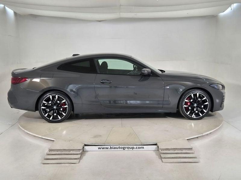 BMW Serie 4 G22 LCI 2024 Coupe 420d Coupe mhev 48V xdrive MSport Pro auto