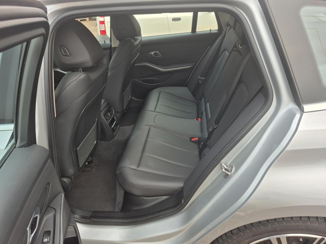 Bmw 320 320d 48V Touring Business Advantage