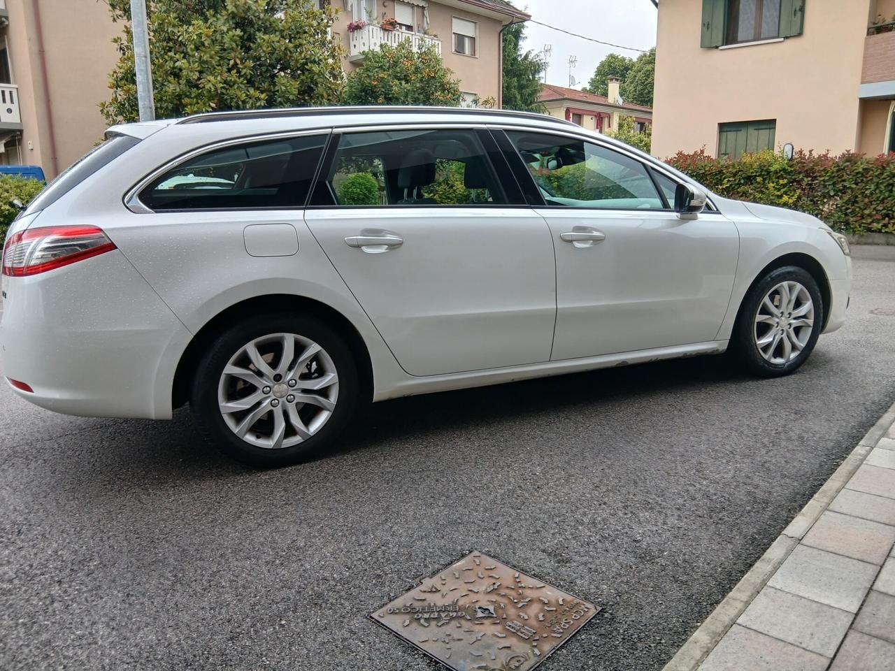 Peugeot 508 BlueHDi 150 S&S SW Allure la guidi a € 170 mese