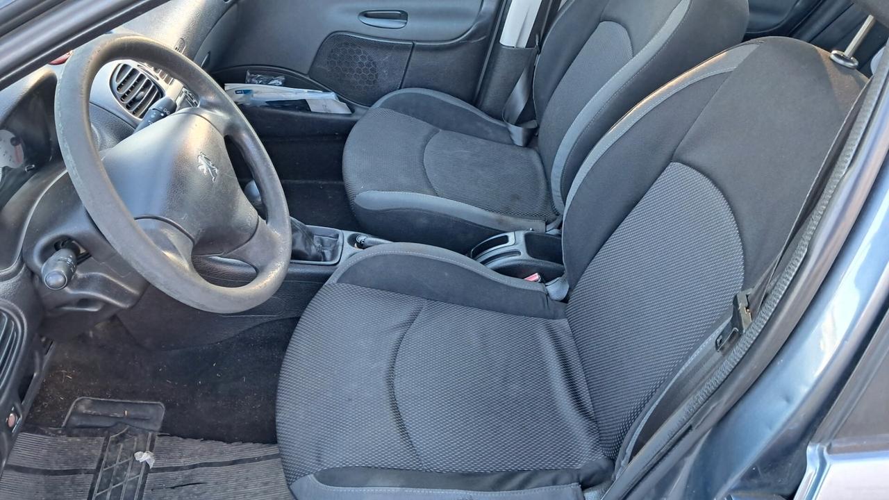 Peugeot 206 1.4 5p. Enfant Terrible xCommercianti
