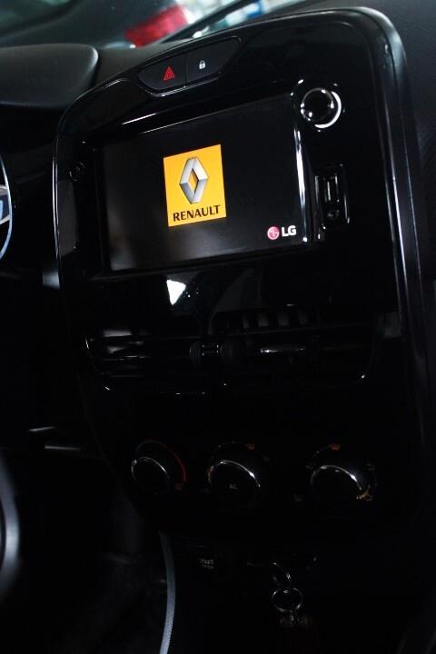 Renault Clio 1.2 75CV GPL 5 porte Live ESTETICA ESEMPLARE COLLAUDO FINO AL 2033 CLIMA NAVI CERCHI LEGA