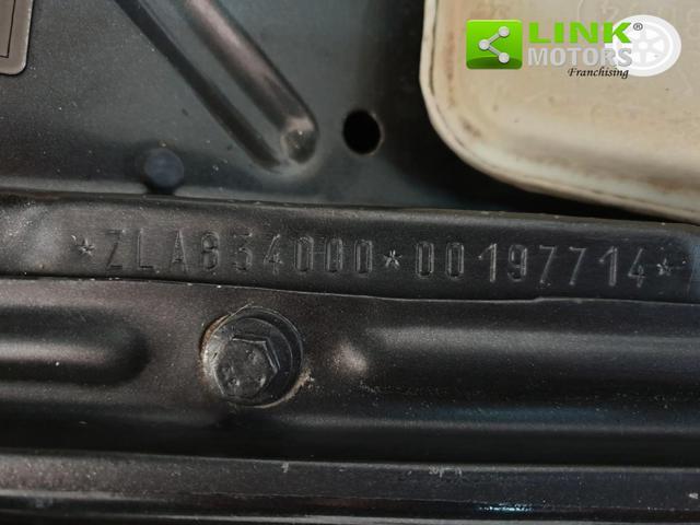 LANCIA Thema 8.32 ferrari 32v 215cv