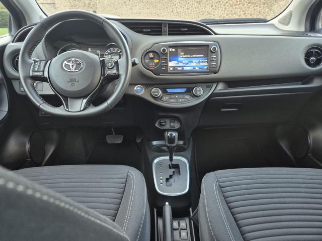 TOYOTA Yaris 1.5 Hybrid 5 porte Business