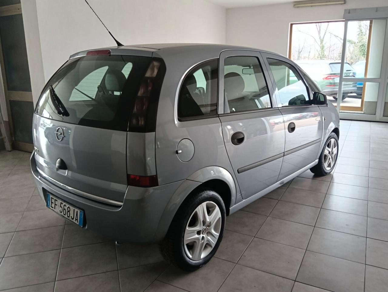 Opel Meriva 1.4 16V GPL-TECH Club