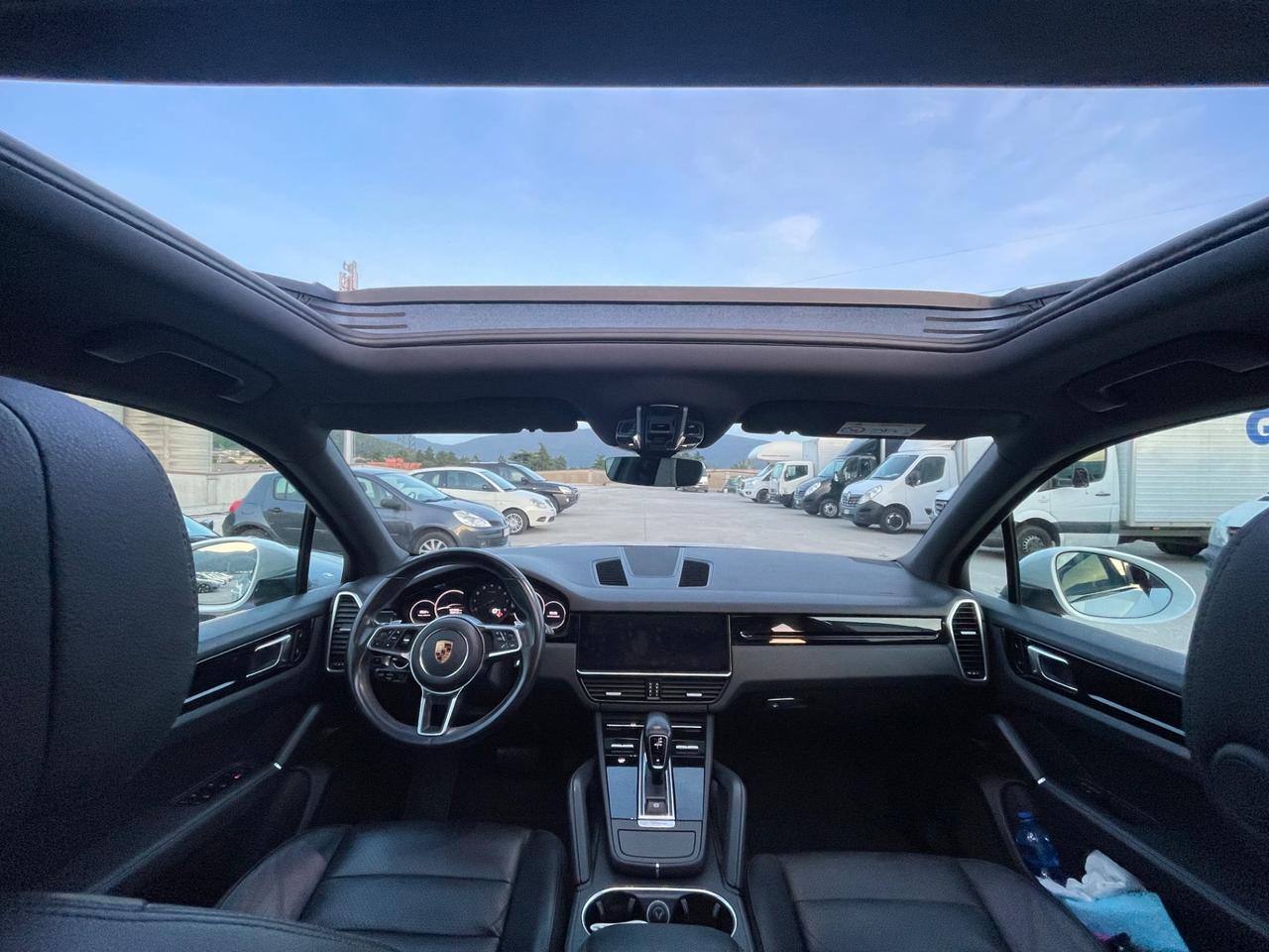 Porsche Cayenne 3.0 V6