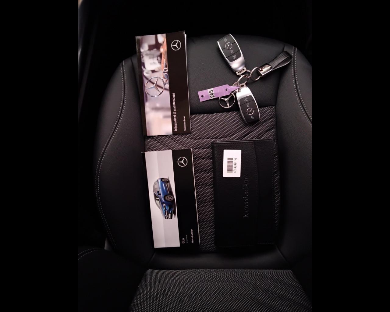 Mercedes-Benz GLA-H247 2023 - GLA 200 d Progressive Advanced auto