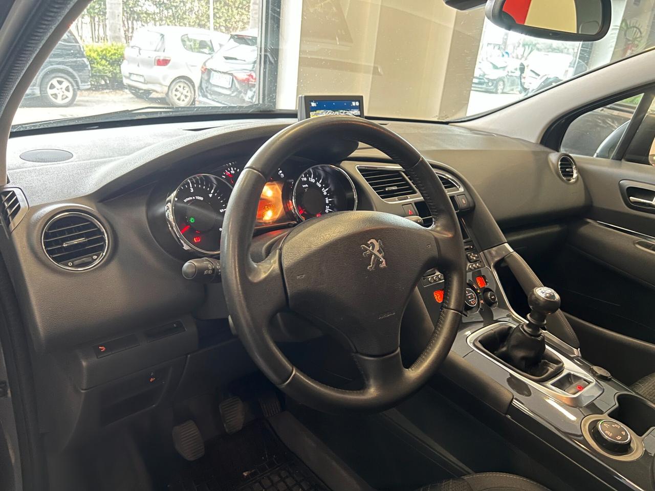 Peugeot 3008 1.6 HDi 115CV Allure