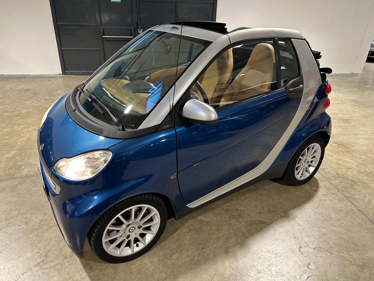 smart forTwo Cabrio 1.0 mhd Passion 71cv - CLIMA - PELLE