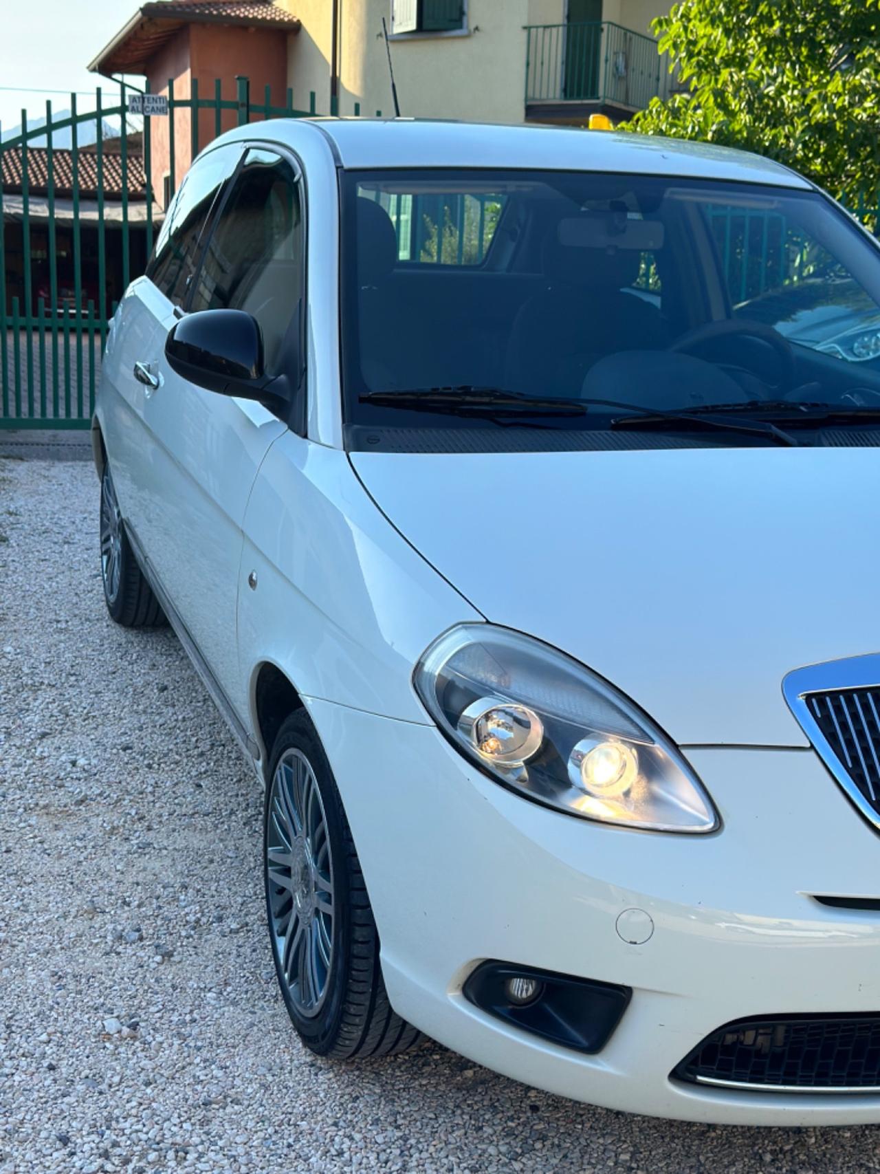 Lancia YPSILON 1.2 69 CV UNYCA KMCERT GARANZ UNICOPR