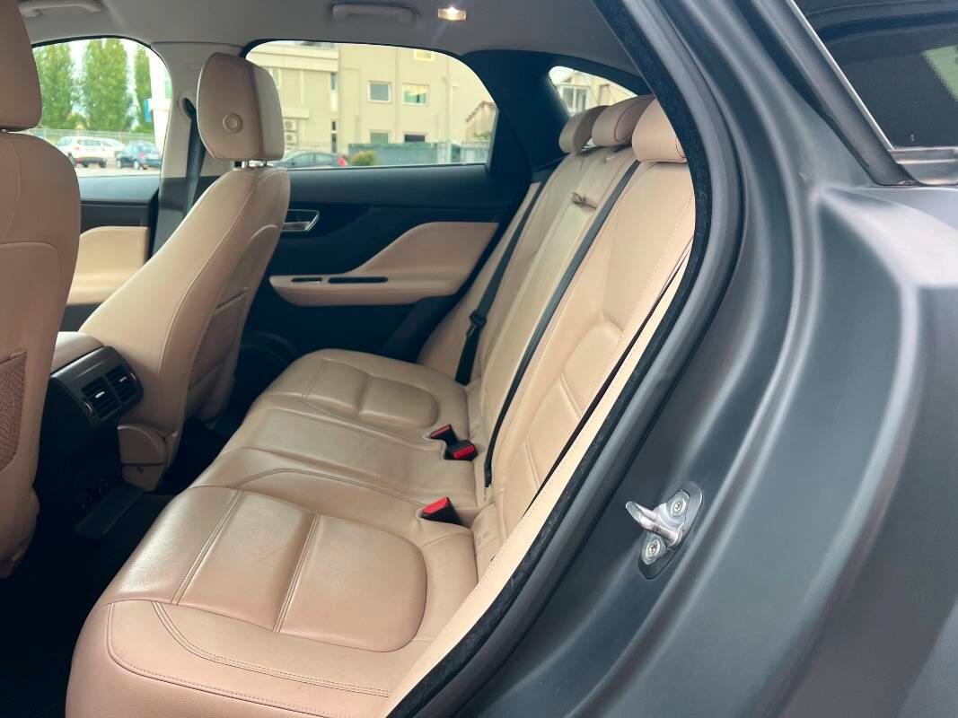 Jaguar F-Pace 2.0d i4 Prestige awd 240cv auto my18