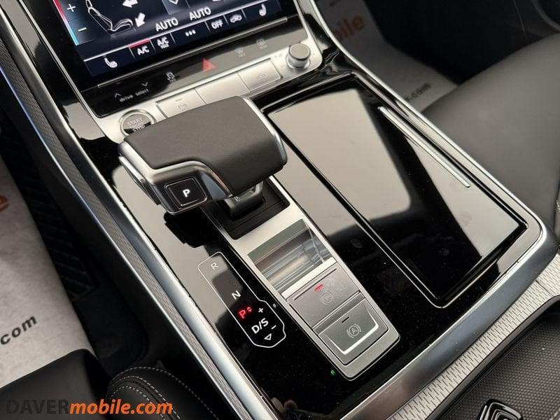 Audi Q8 50 TDI 286 CV Tipt. S line edition List. 117250€