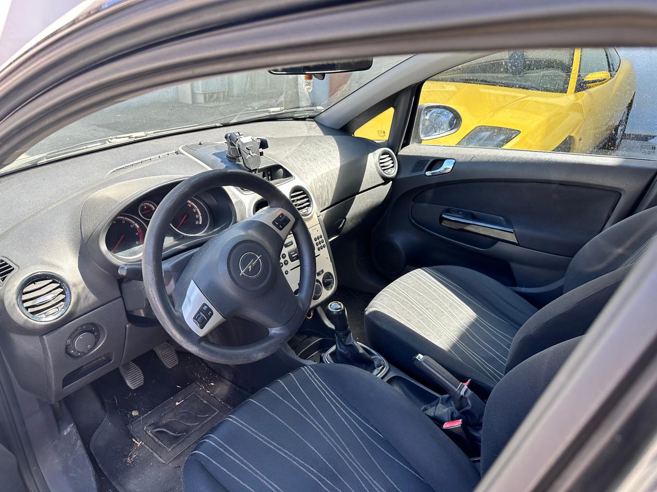 Opel Corsa 1.0 12V 5 porte Enjoy