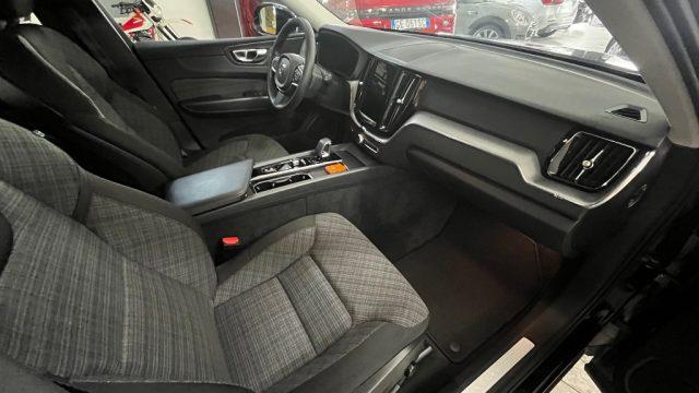 VOLVO XC60 B4 (d) automatico Core