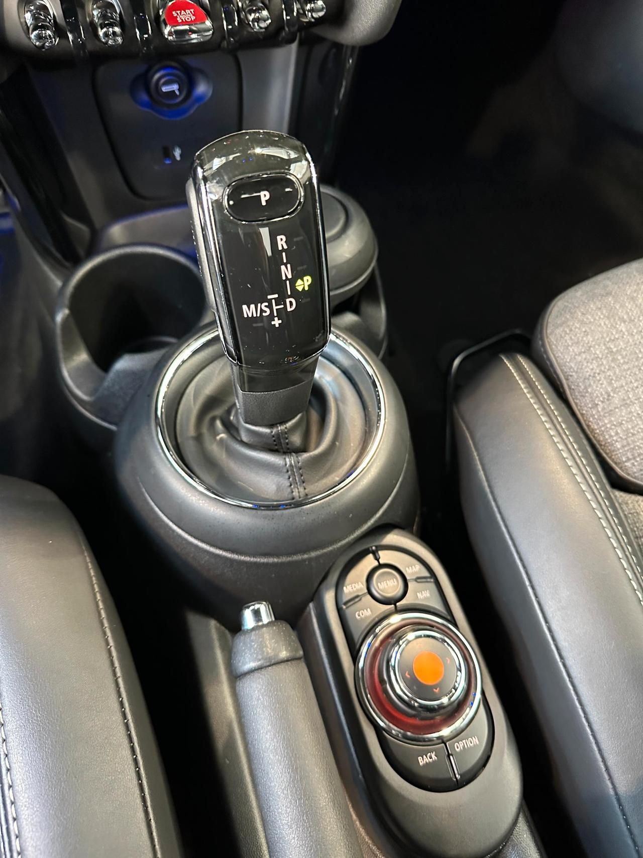 Mini Cabrio Cooper D Hype 1.5 Auto-LED-17"-Telecamera-Carplay-Pack Luci