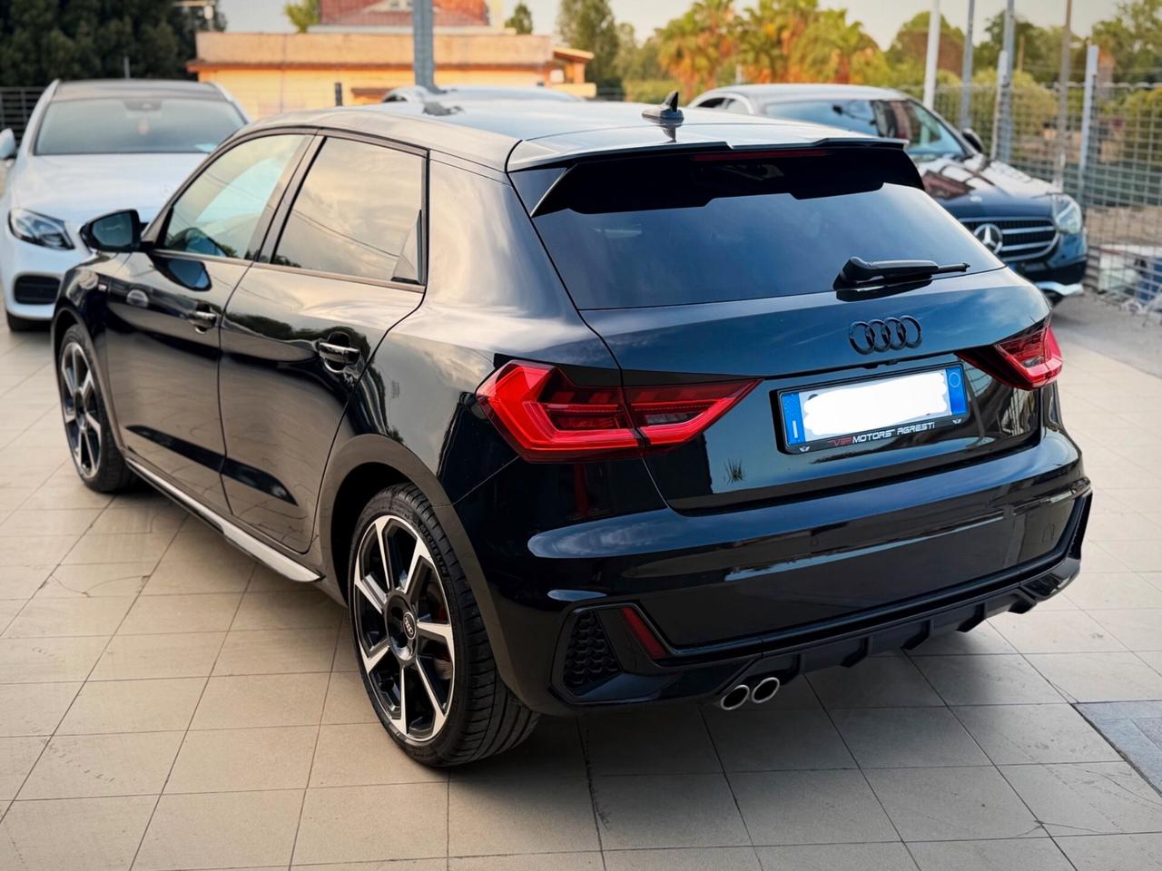 Audi A1 SPB 40 TFSI S tronic Identity Black Garanzia 12 Mesi