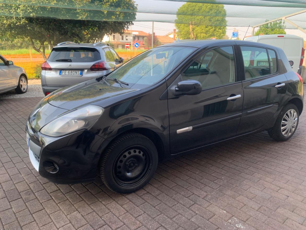 Renault Clio 1.2 16V 5 porte Live!