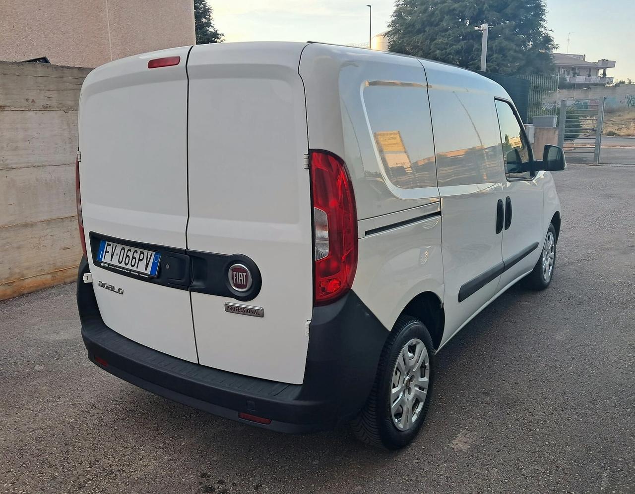 Fiat Doblo Doblò 1.6 MJT 105CV PC-TN Cargo Lamierato SX - Doppia porta laterale (Iva Esposta)