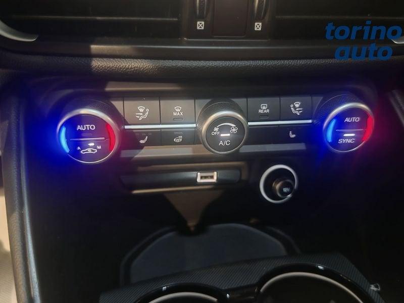 Alfa Romeo Giulia 2.2 TD 210 CV Veloce AT8 Q4