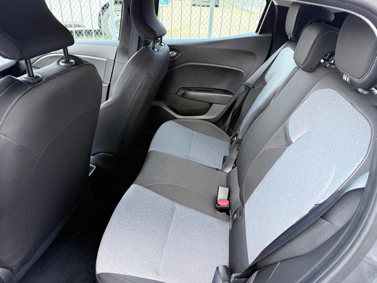 Renault Clio 1.6 E-Tech full hybrid Evolution 145cv