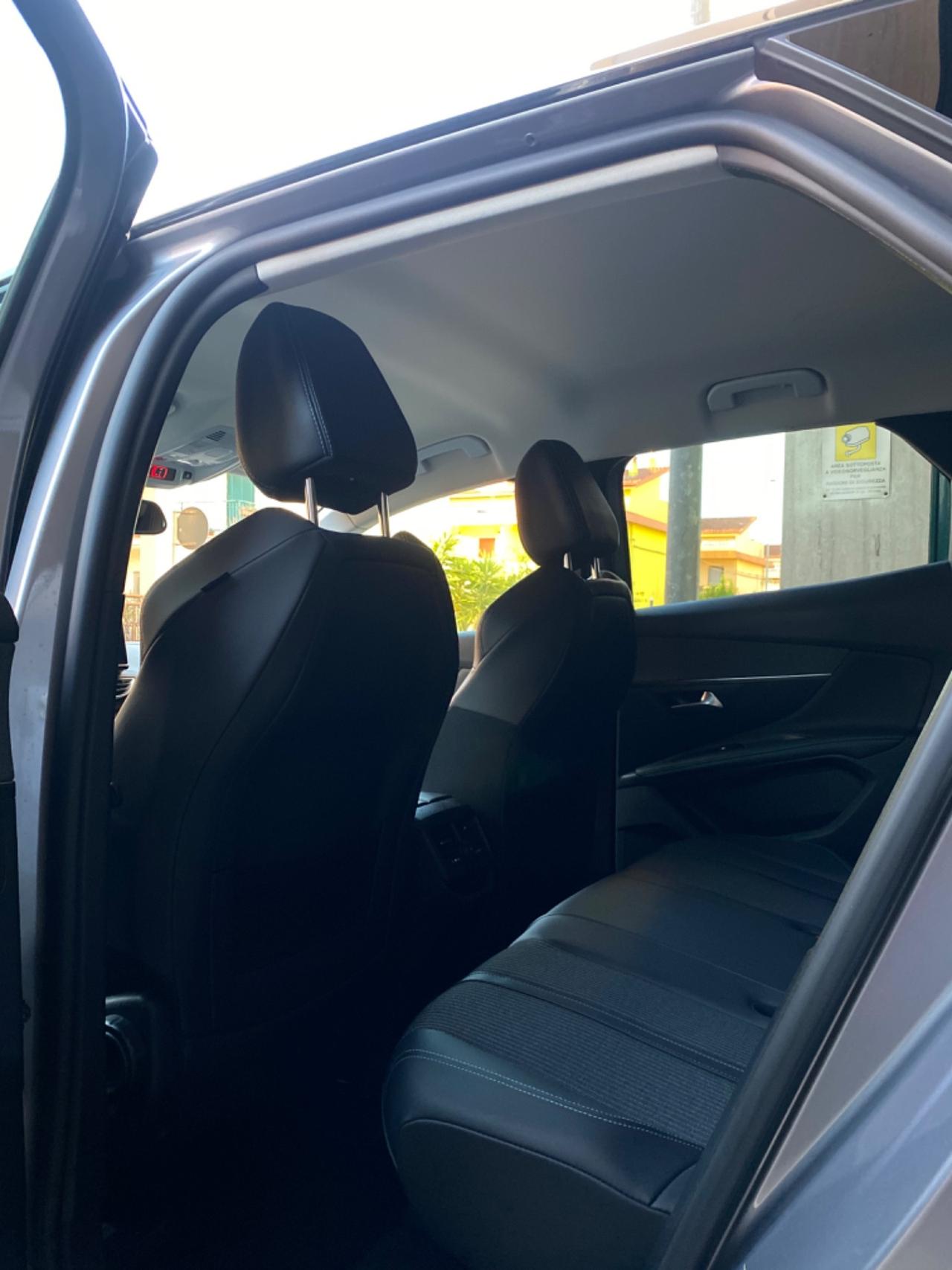 Peugeot 3008 Allure 130cv EAT8 ESCLUSO IVA