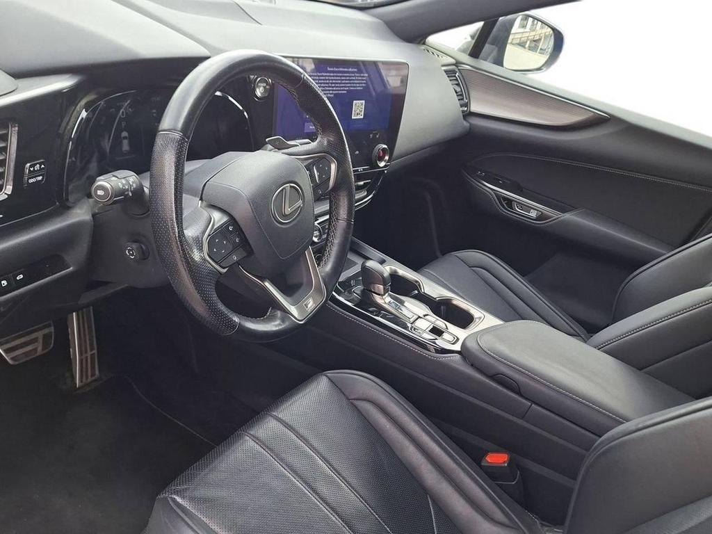 Lexus NX 2.5 Plug-in F-Sport 4WD e-CVT